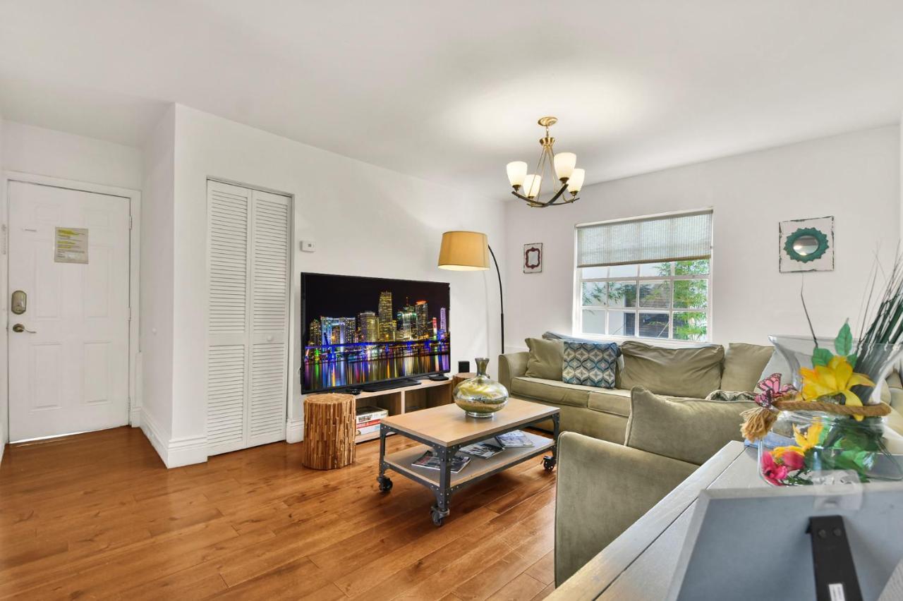 Sunflower Boutique Hotel Apartments マイアミビーチ エクステリア 写真